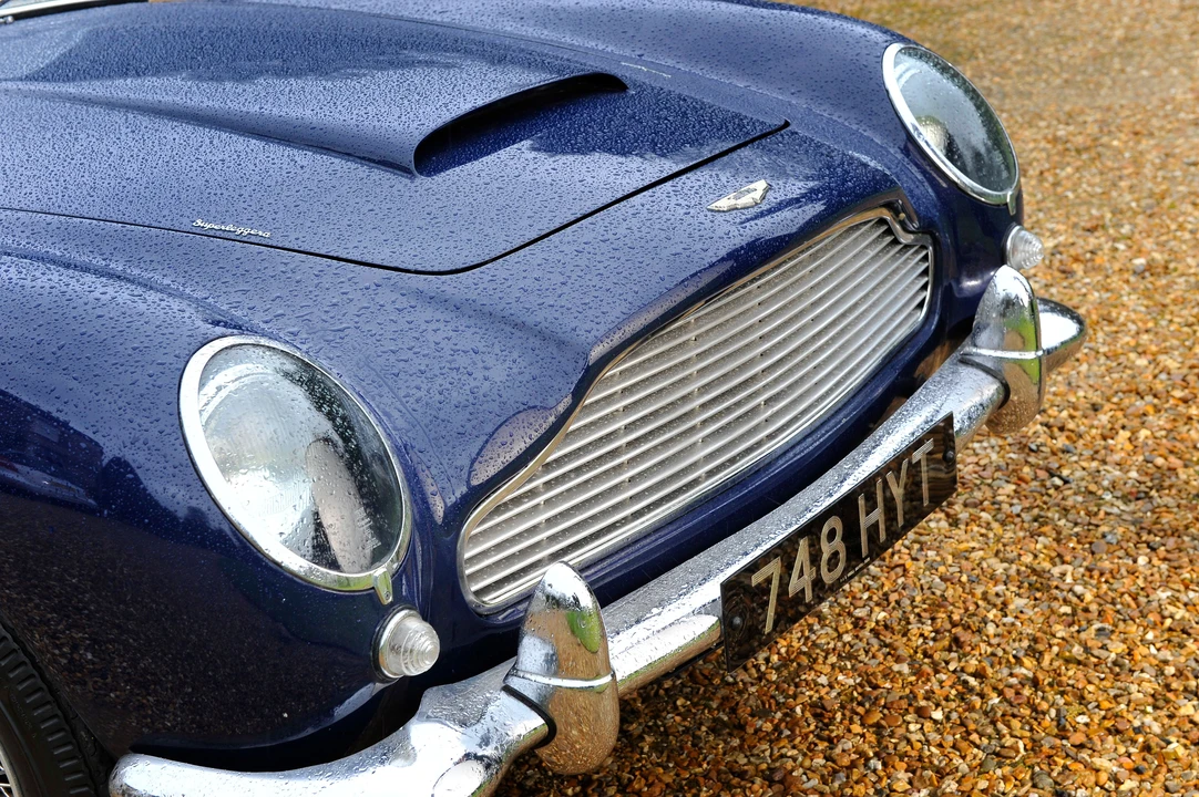 1963 Aston Martin DB4 Vantage - Image 9 of 12