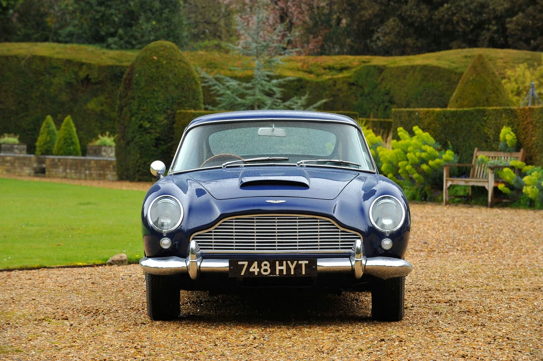 1963 Aston Martin DB4 Vantage - Image 6 of 12