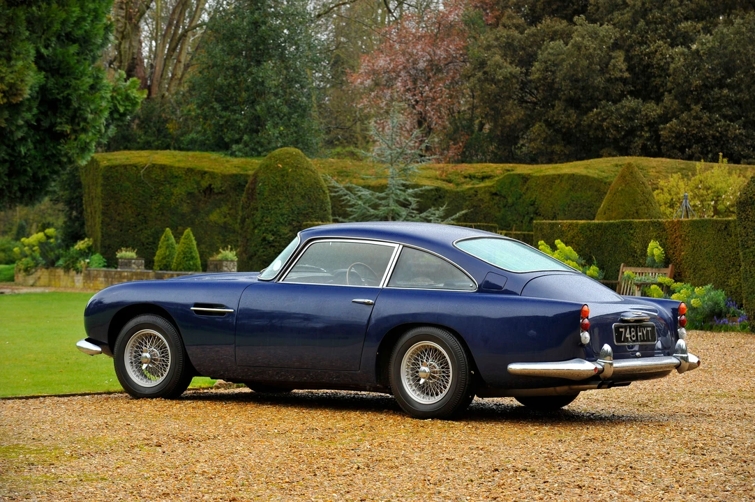 1963 Aston Martin DB4 Vantage - Image 4 of 12