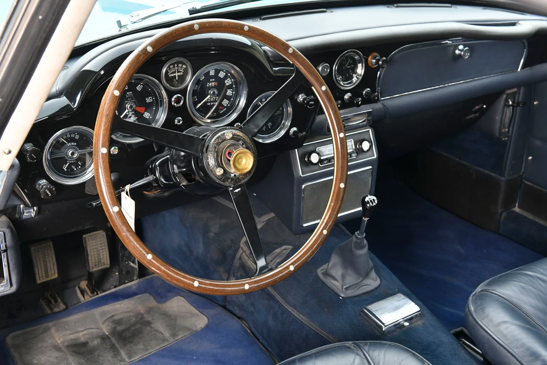 1963 Aston Martin DB4 Vantage - Image 27 of 31