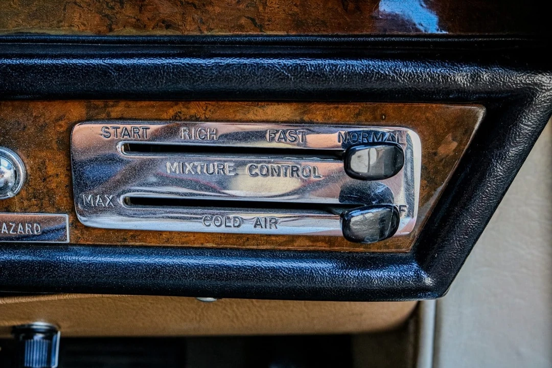 1963 Aston Martin Lagonda - Image 25 of 30