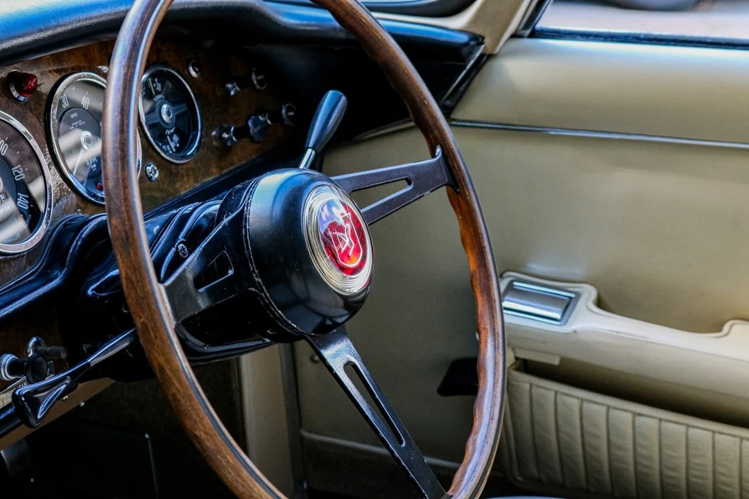 1963 Aston Martin Lagonda - Image 15 of 30