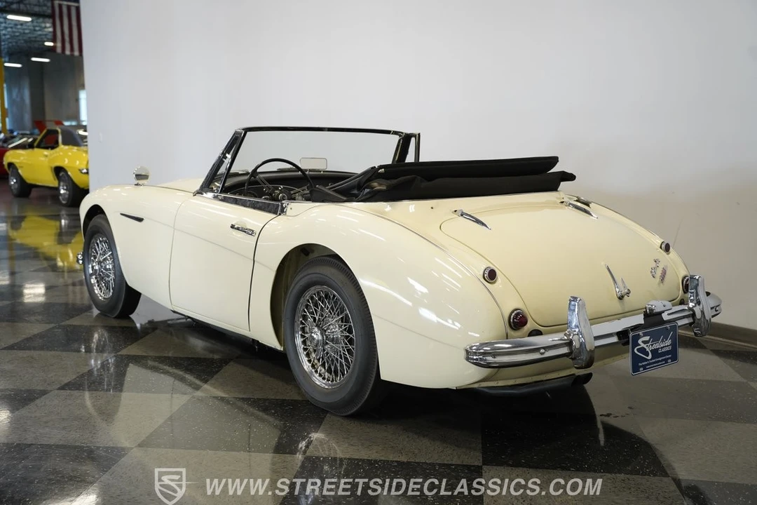 1963 Austin-Healey 3000 Mark II - Image 14 of 31