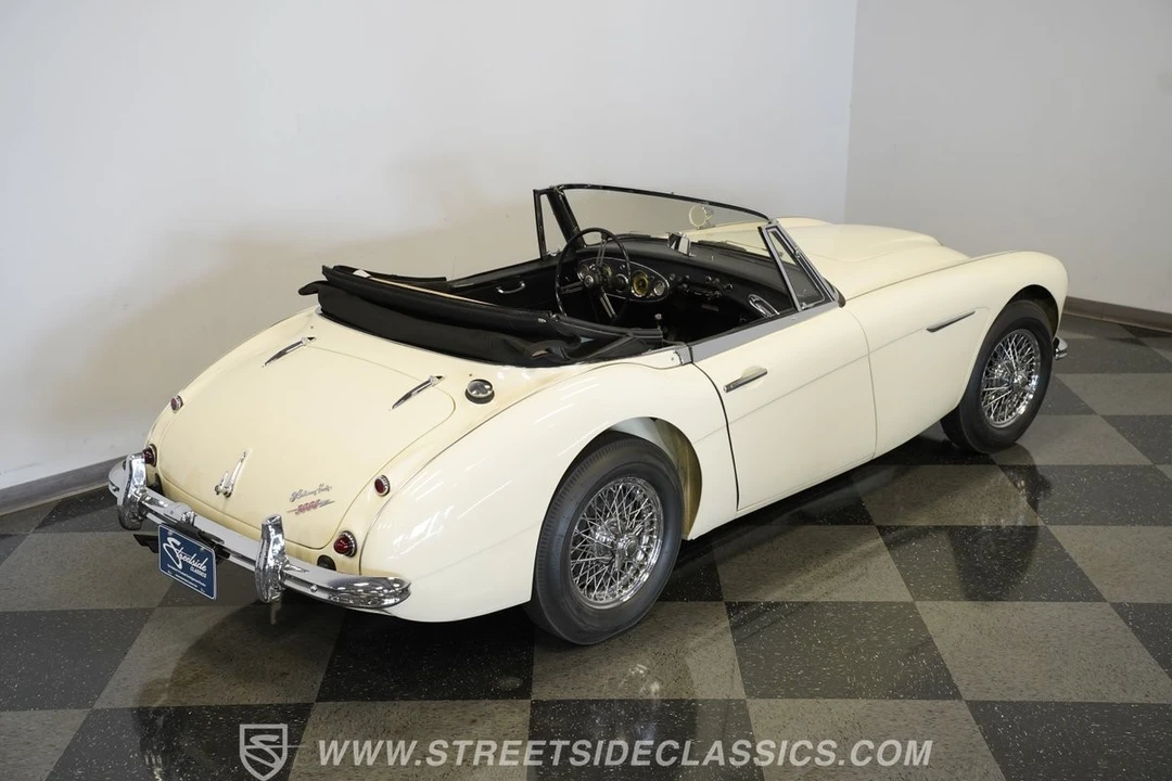 1963 Austin-Healey 3000 Mark II - Image 19 of 31