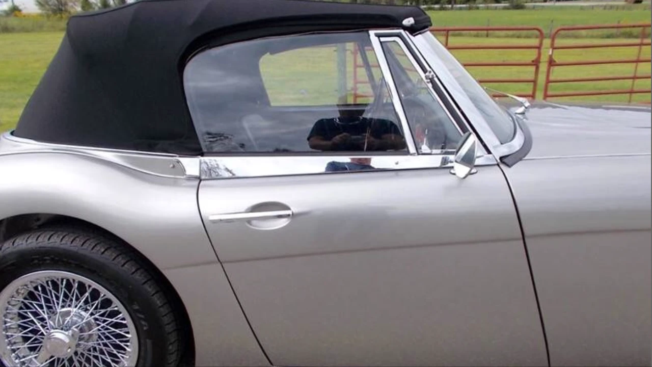 1963 Austin-Healey 3000 Mark II - Image 29 of 31