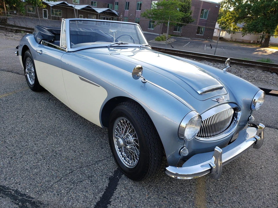 1963 Austin-Healey 3000 Mark II - Image 9 of 31