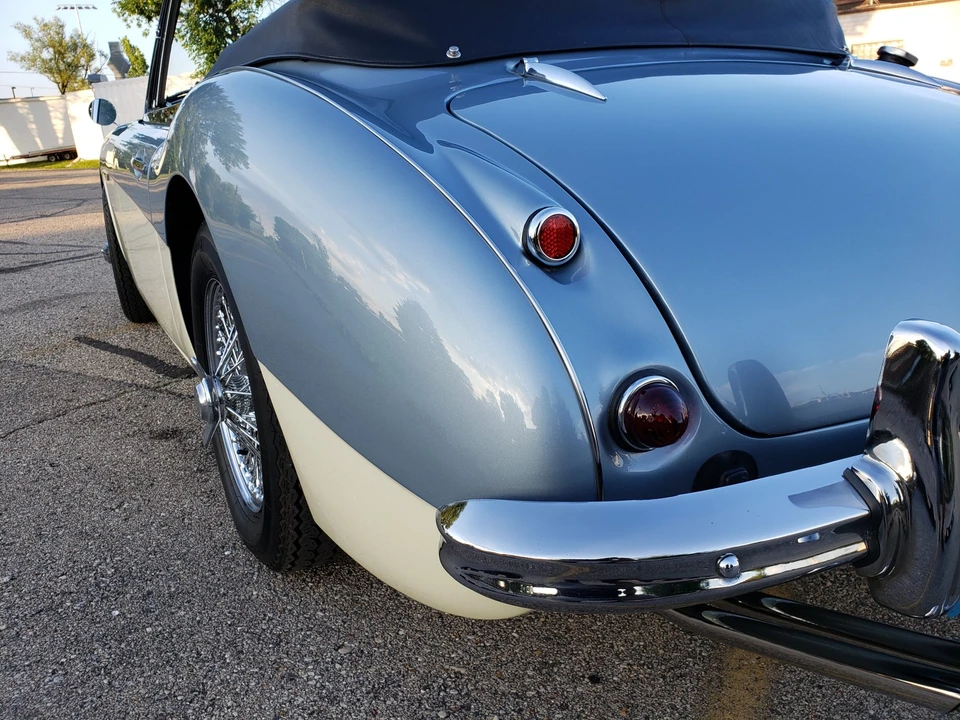 1963 Austin-Healey 3000 Mark II - Image 15 of 31