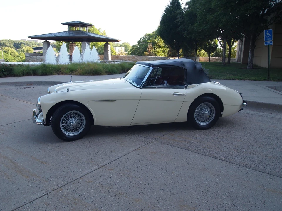 1963 Austin-Healey 3000 Mark II - Image 2 of 31