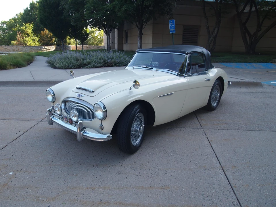 1963 Austin-Healey 3000 Mark II - Image 5 of 31