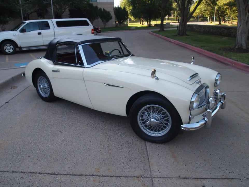 1963 Austin-Healey 3000 Mark II - Image 9 of 31