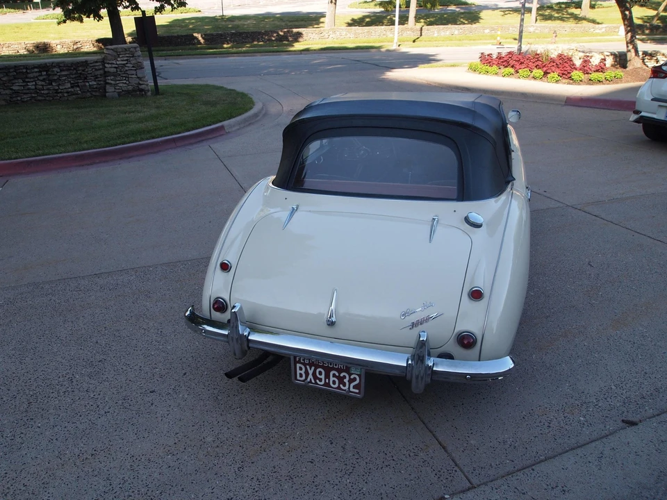 1963 Austin-Healey 3000 Mark II - Image 13 of 31