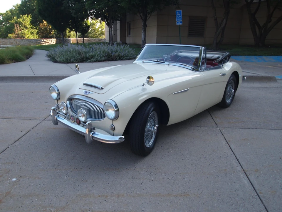 1963 Austin-Healey 3000 Mark II - Image 18 of 31