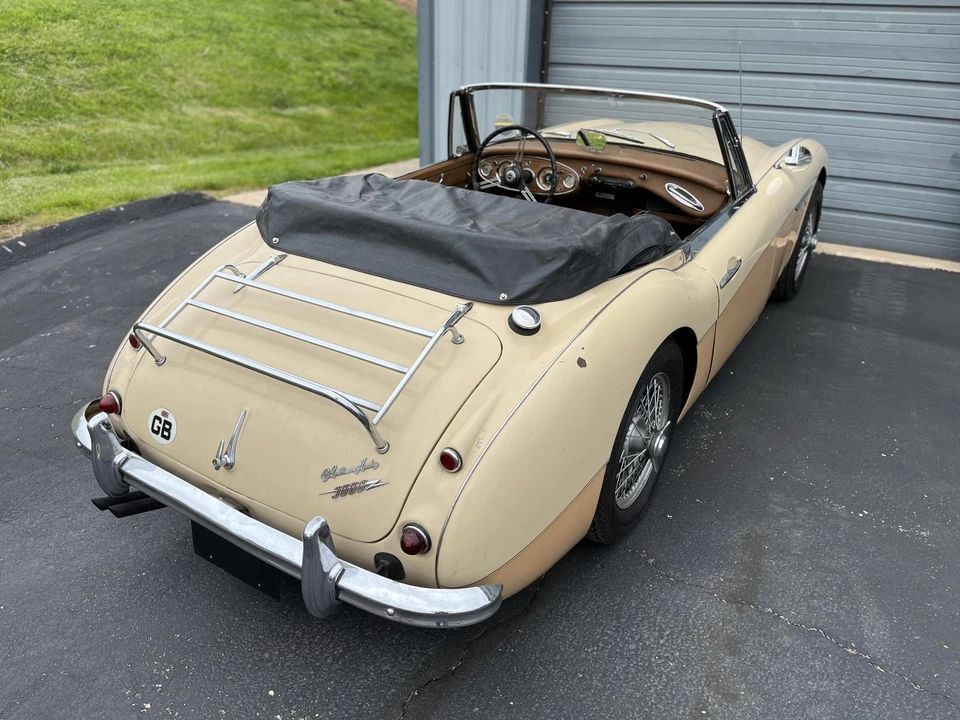 1963 Austin-Healey 3000 Mark II - Image 13 of 31