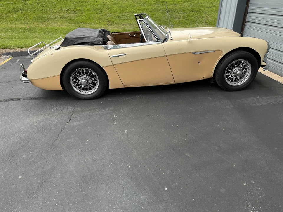 1963 Austin-Healey 3000 Mark II - Image 14 of 31