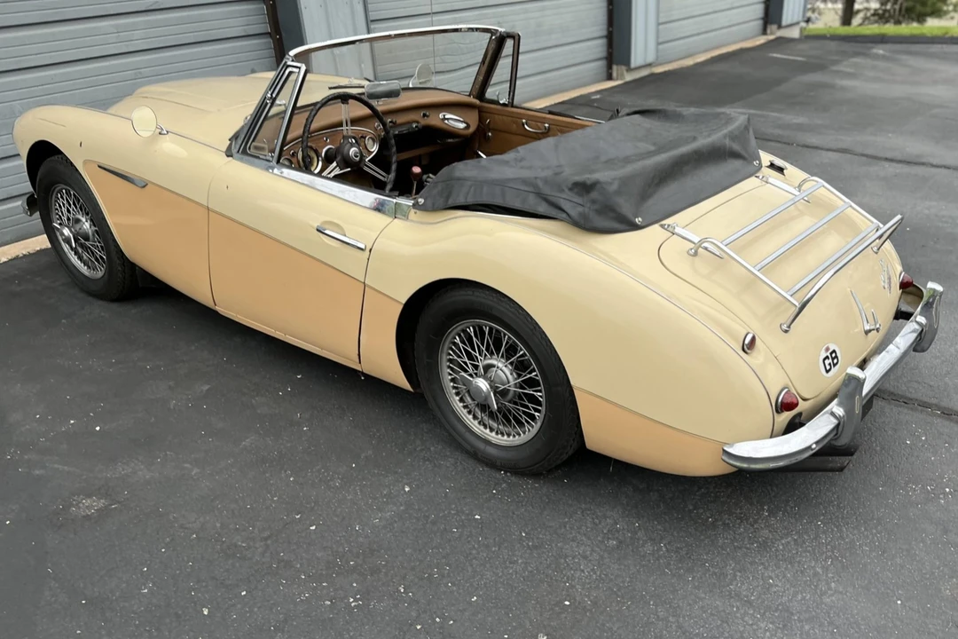 1963 Austin-Healey 3000 Mark II - Image 11 of 31