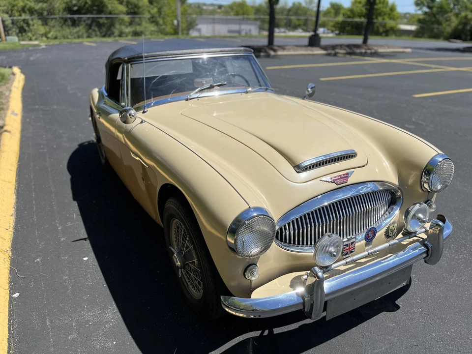 1963 Austin-Healey 3000 Mark II - Image 4 of 31