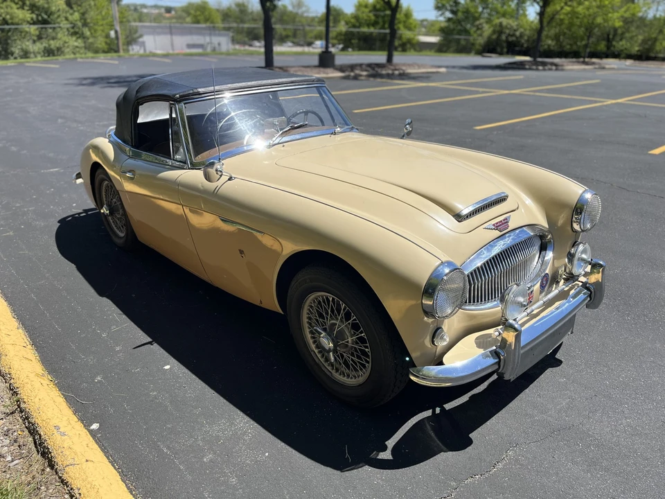1963 Austin-Healey 3000 Mark II - Image 3 of 31