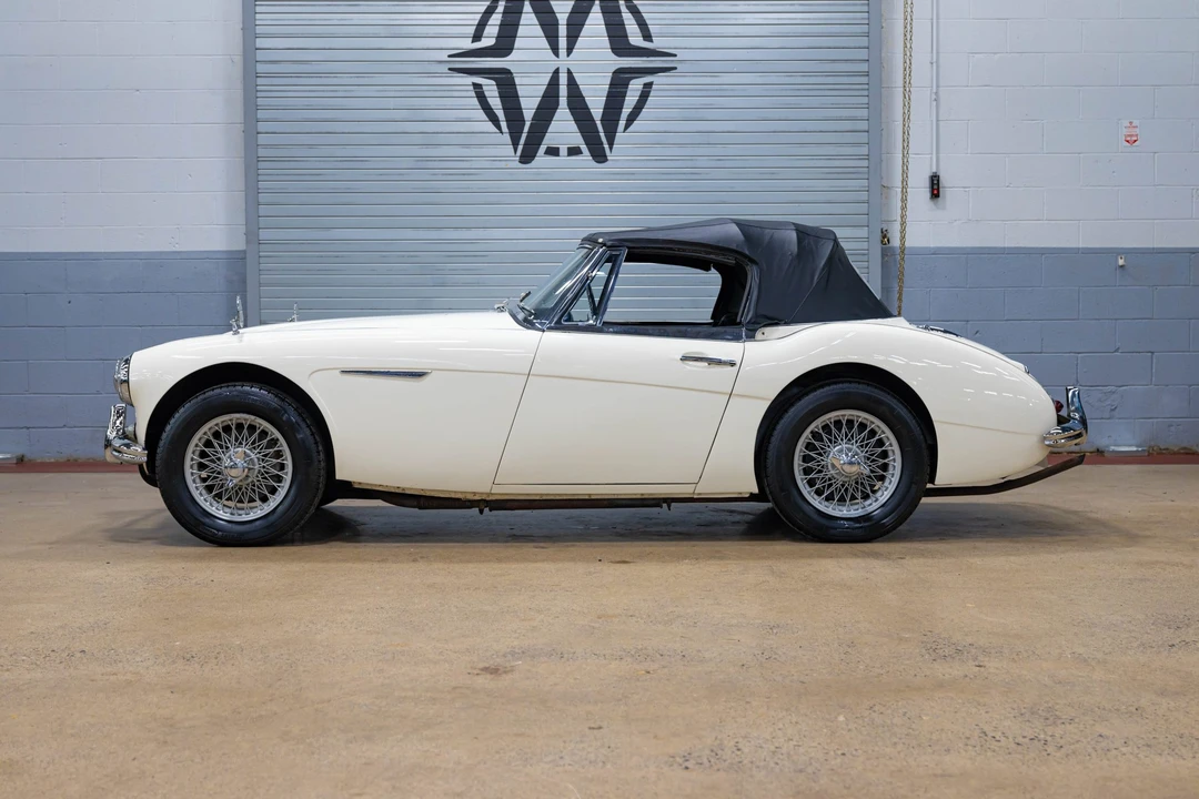 1963 Austin-Healey 3000 Mark II - Image 3 of 31