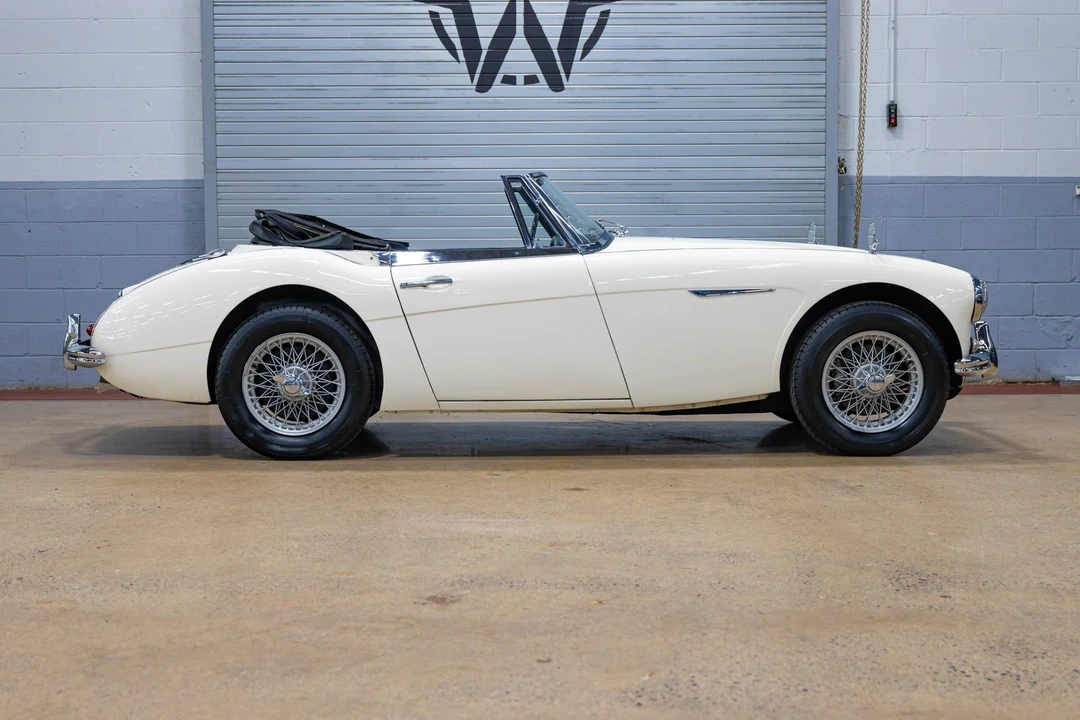 1963 Austin-Healey 3000 Mark II - Image 7 of 31