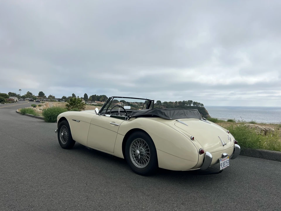 1963 Austin-Healey 3000 Mark II - Image 12 of 31