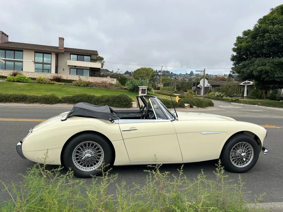 1963 Austin-Healey 3000 Mark II - Image 22 of 31