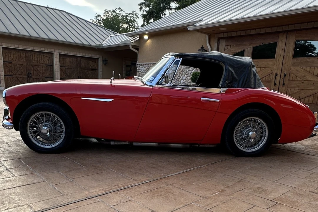 1963 Austin-Healey 3000 Mark II - Image 15 of 31