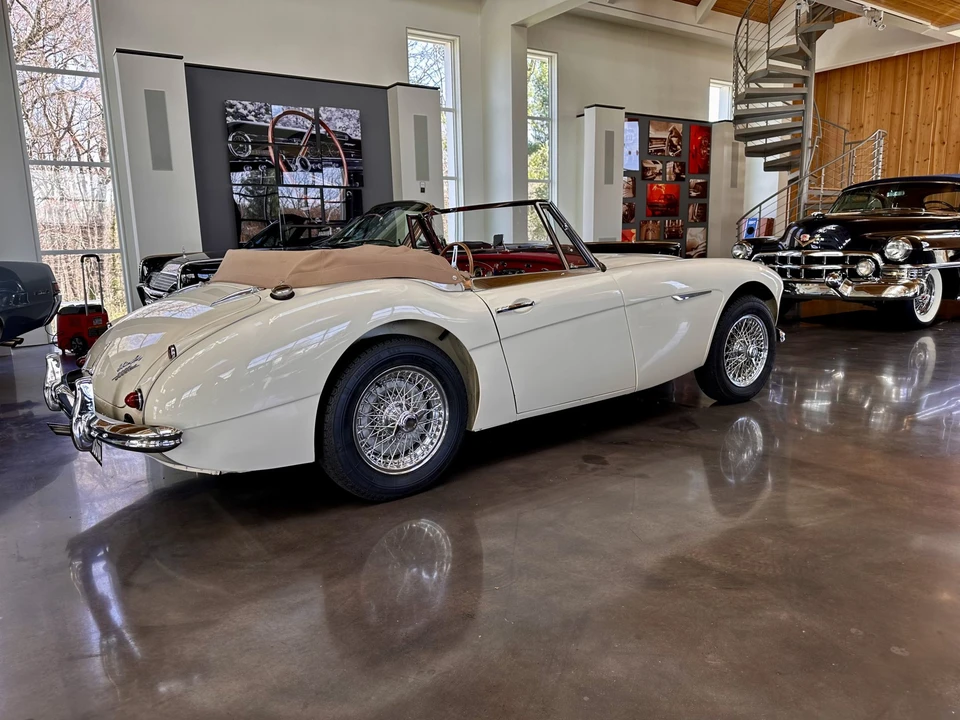 1963 Austin-Healey 3000 Mark II - Image 16 of 31