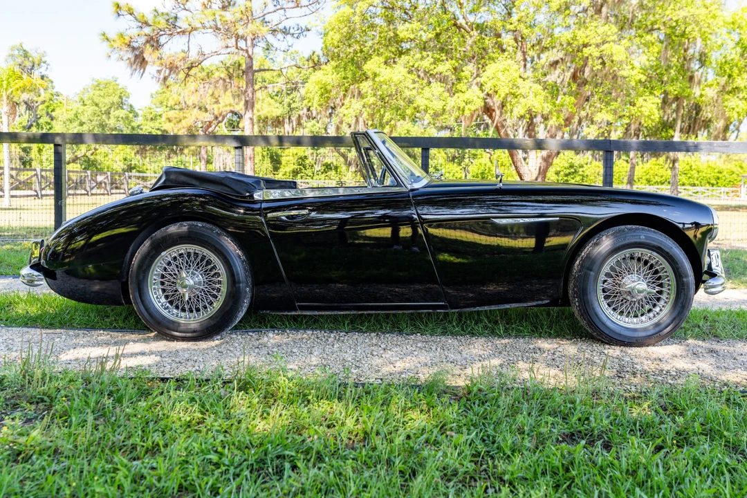 1963 Austin-Healey 3000 Mark II - Image 9 of 31