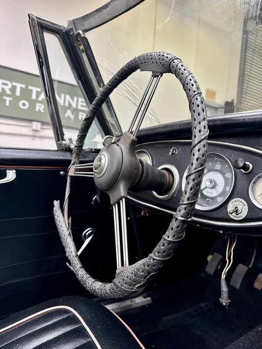 1963 Austin-Healey 3000 Mark II - Image 18 of 21
