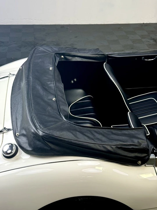 1963 Austin-Healey 3000 Mark II - Image 27 of 28