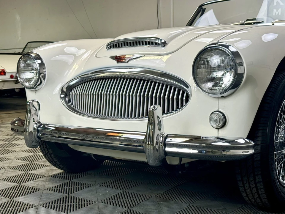1963 Austin-Healey 3000 Mark II - Image 4 of 28