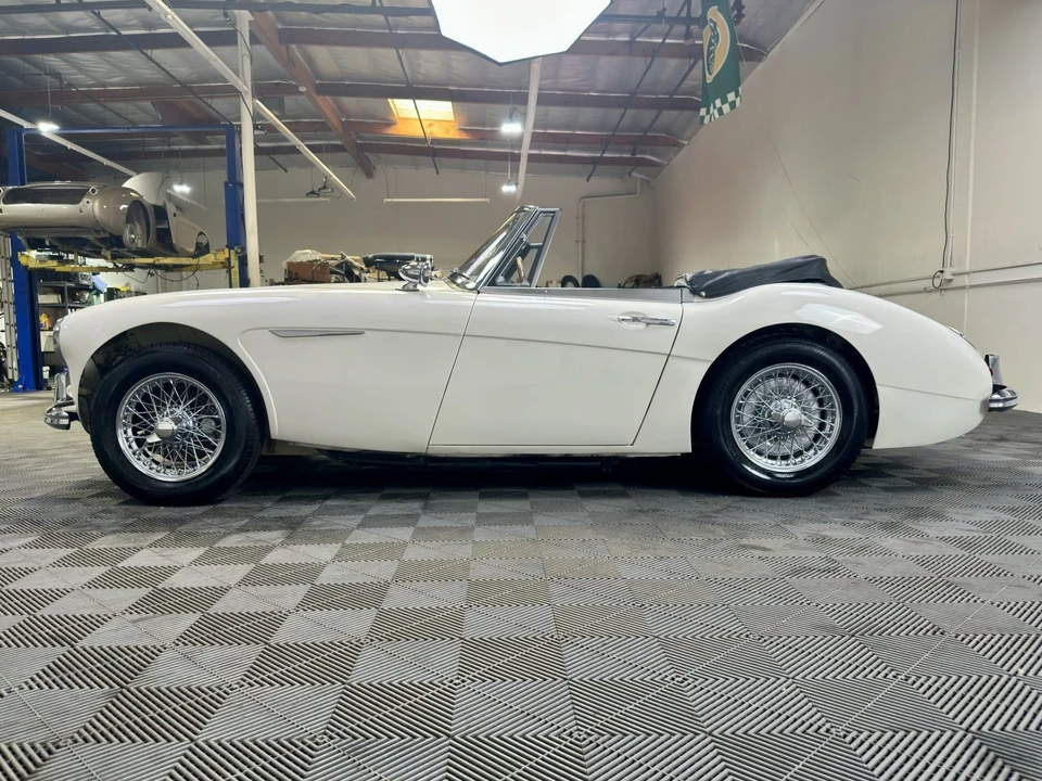 1963 Austin-Healey 3000 Mark II - Image 6 of 28
