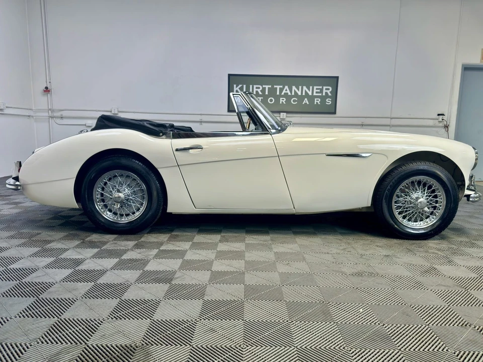 1963 Austin-Healey 3000 Mark II - Image 9 of 28