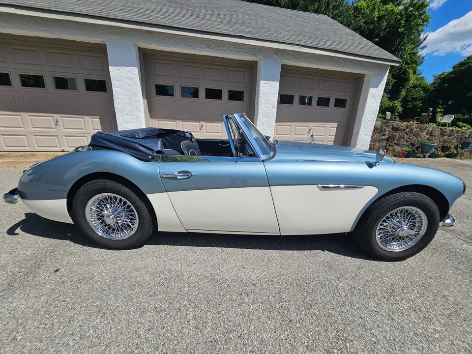 1963 Austin-Healey 3000 Mark II - Image 4 of 31