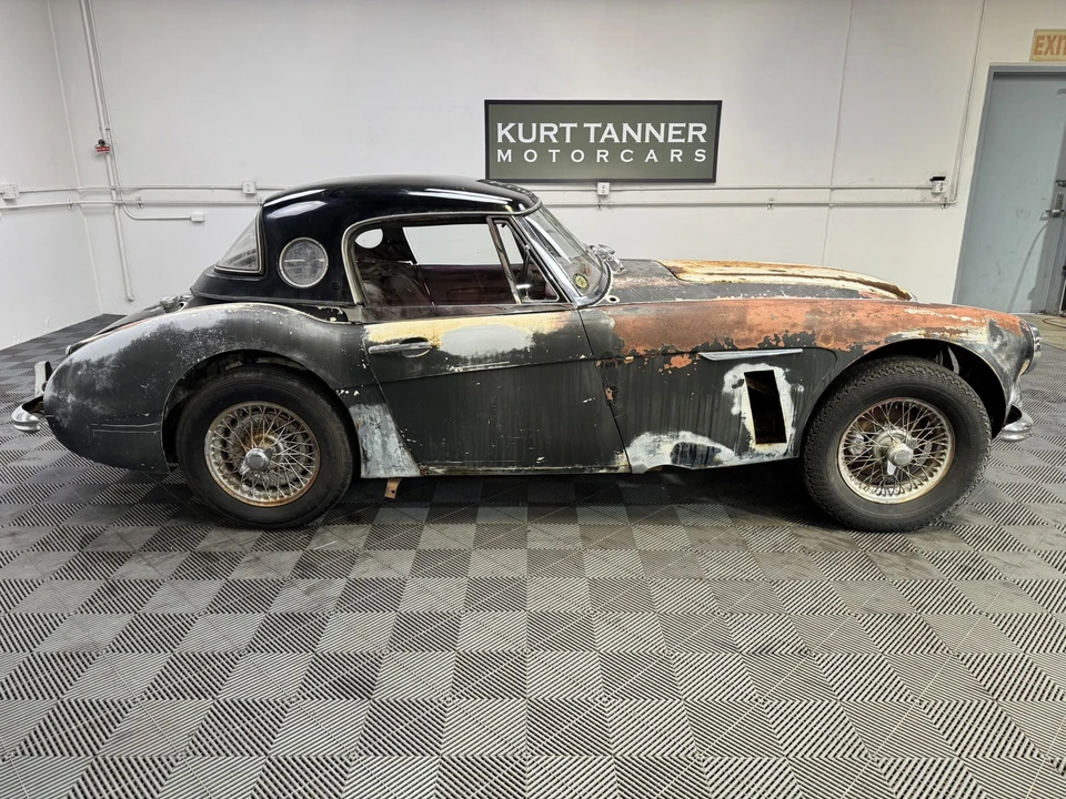 1963 Austin-Healey 3000 Mark II - Image 9 of 31