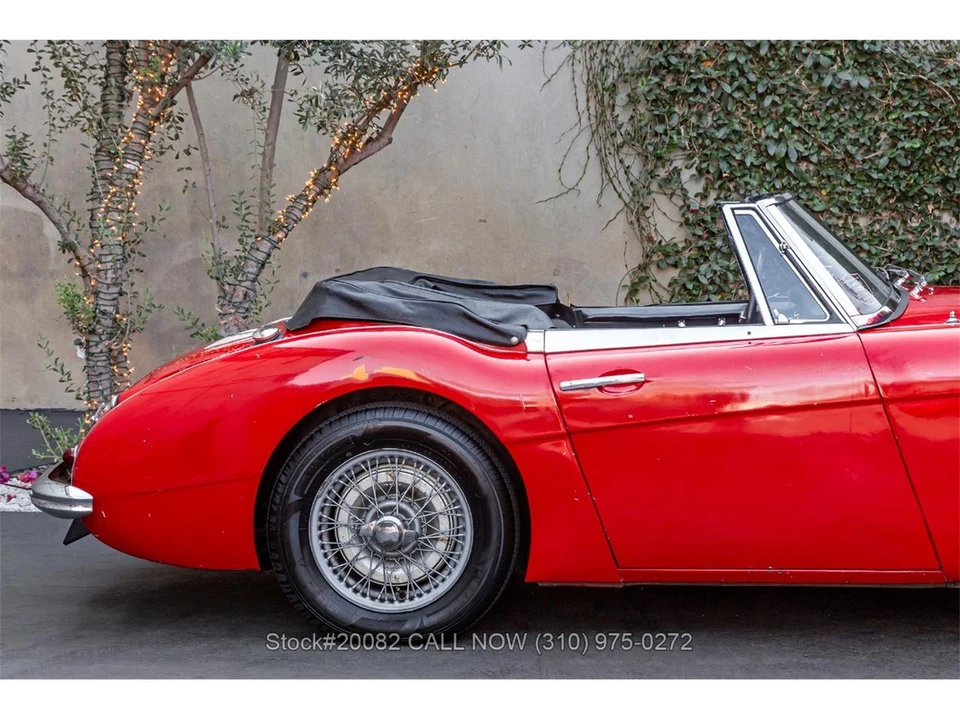 1963 Austin-Healey 3000 Mark II - Image 16 of 31