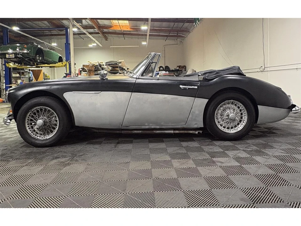 1963 Austin-Healey 3000 Mark II - Image 10 of 31