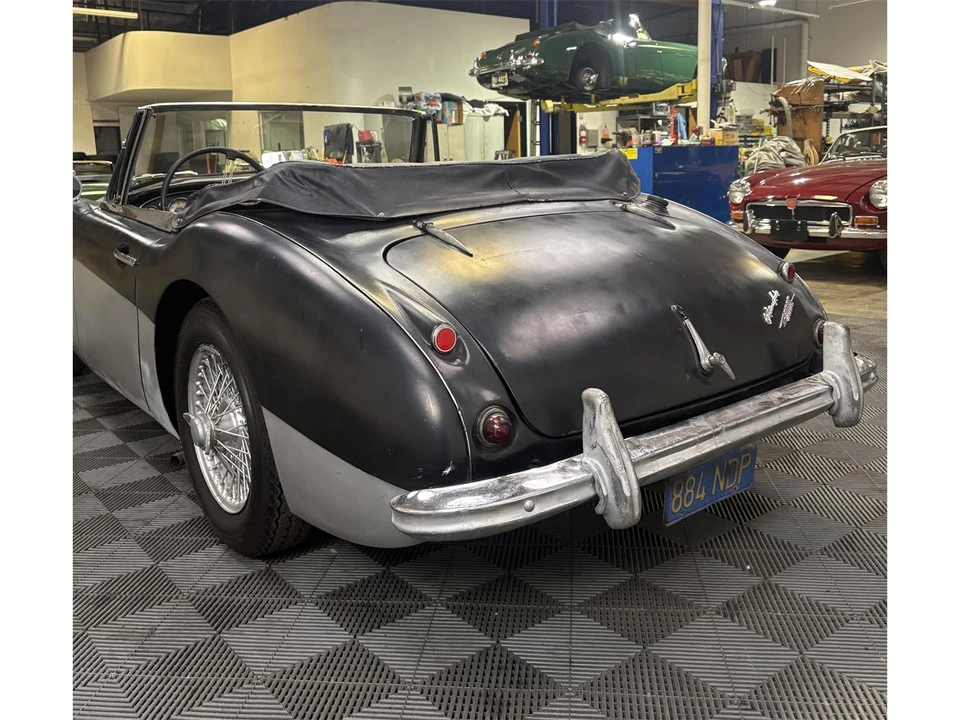1963 Austin-Healey 3000 Mark II - Image 11 of 31