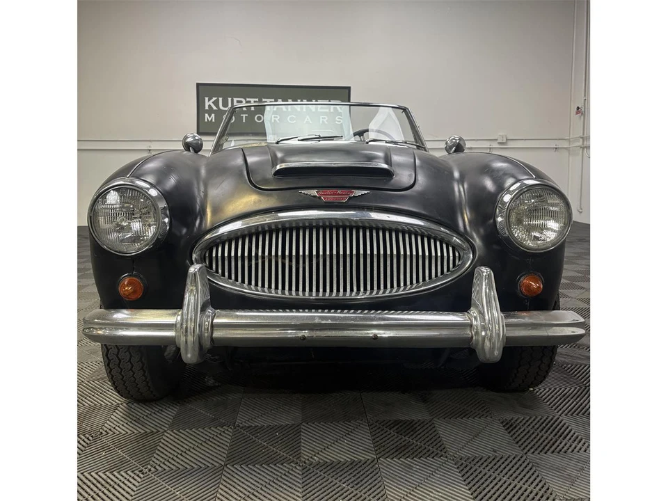 1963 Austin-Healey 3000 Mark II - Image 3 of 31