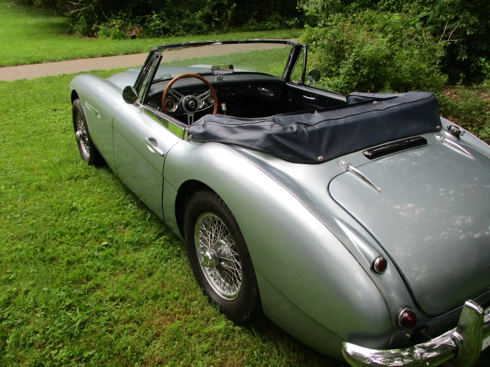 1963 Austin-Healey 3000 Mark II - Image 15 of 31