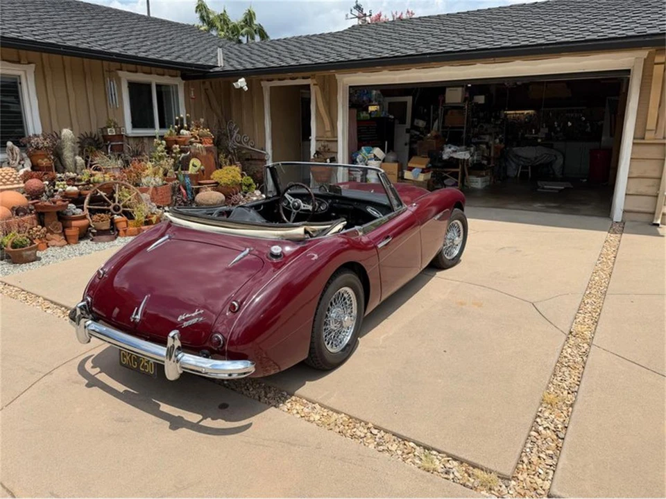 1963 Austin-Healey 3000 Mark II - Image 9 of 31