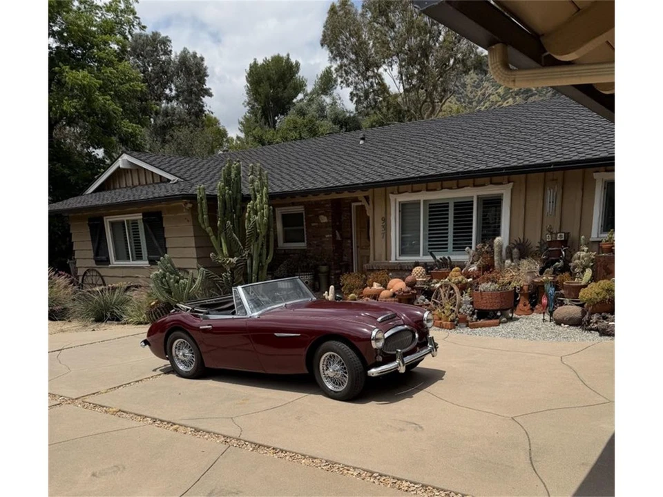 1963 Austin-Healey 3000 Mark II - Image 13 of 31