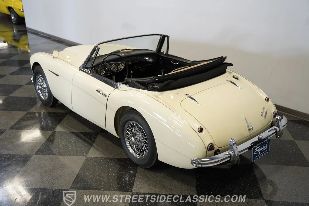 1963 Austin-Healey 3000 Mark II - Image 16 of 31