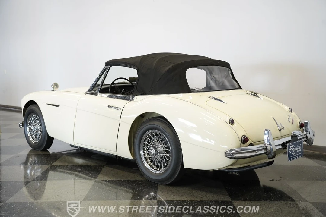 1963 Austin-Healey 3000 Mark II - Image 15 of 31