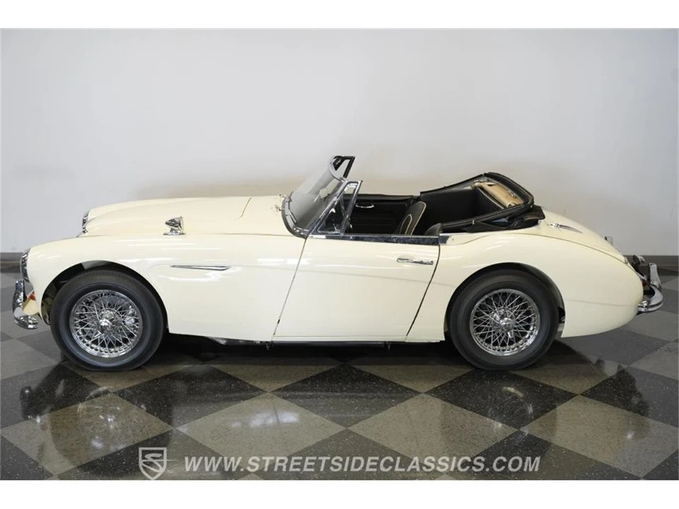 1963 Austin-Healey 3000 Mark II - Image 9 of 31