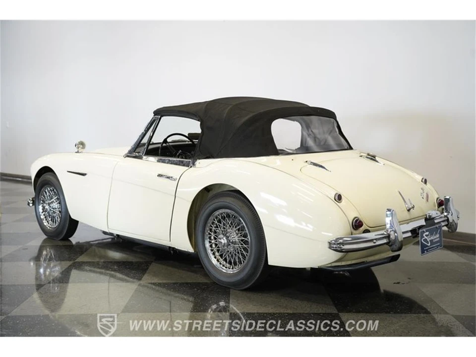 1963 Austin-Healey 3000 Mark II - Image 14 of 31