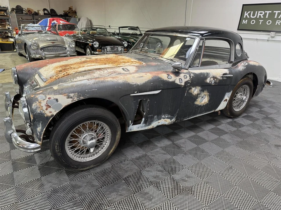1963 Austin-Healey 3000 Mark II - Image 4 of 31