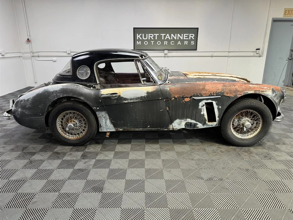 1963 Austin-Healey 3000 Mark II - Image 17 of 31