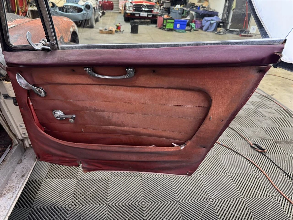 1963 Austin-Healey 3000 Mark II - Image 31 of 31