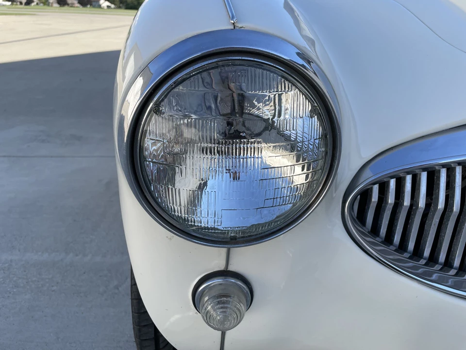 1963 Austin-Healey 3000 Mark II - Image 10 of 31